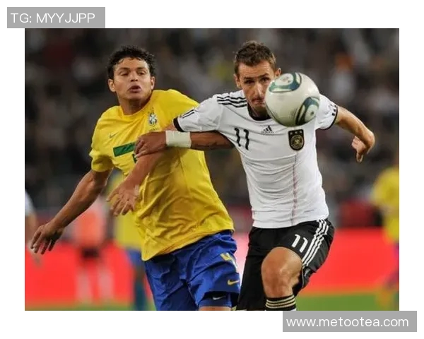 巴西与德国足球对决中的搞笑瞬间集锦让你捧腹大笑